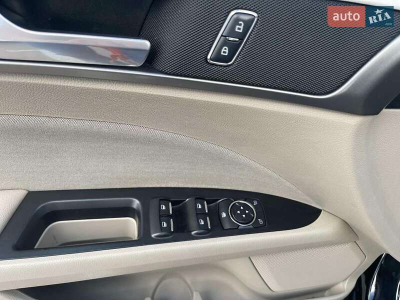 Седан Ford Fusion 2016 в Житомире