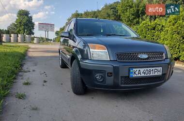 Хэтчбек Ford Fusion 2008 в 