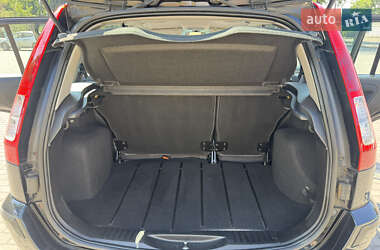 Хэтчбек Ford Fusion 2011 в 