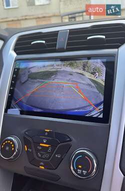Седан Ford Fusion 2014 в 