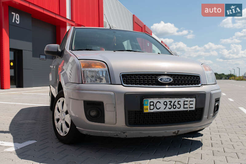 Хэтчбек Ford Fusion 2011 в Львове