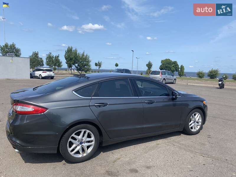 Седан Ford Fusion 2015 в Черкассах