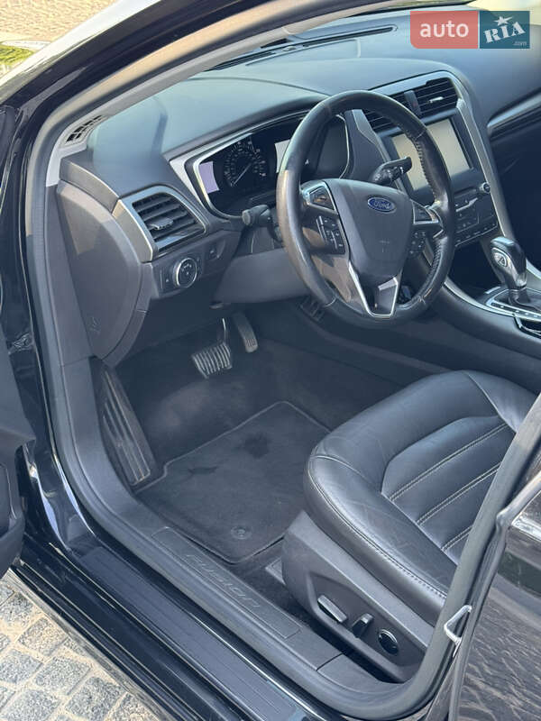 Седан Ford Fusion 2013 в Днепре