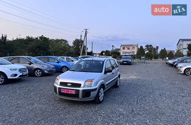 Хэтчбек Ford Fusion 2008 в 