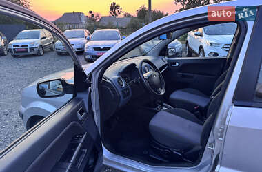 Хэтчбек Ford Fusion 2008 в 