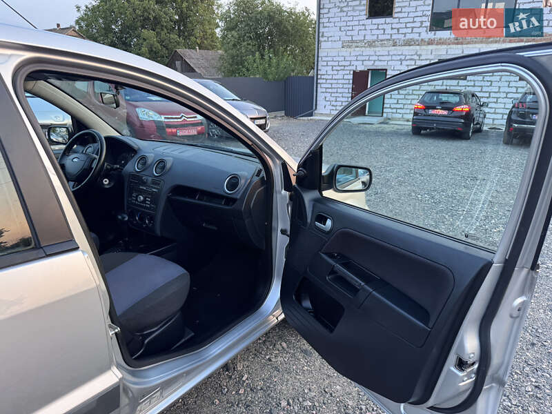 Хэтчбек Ford Fusion 2008 в Звенигородке