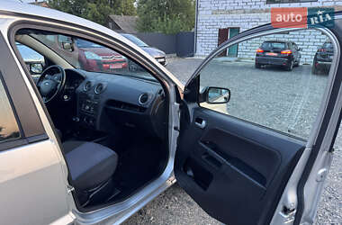 Хэтчбек Ford Fusion 2008 в 