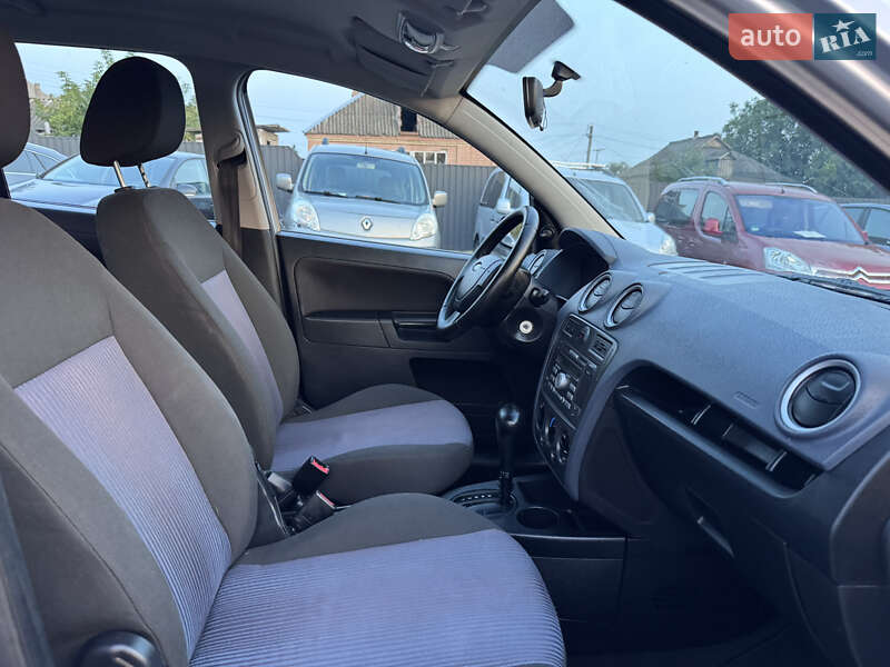 Хэтчбек Ford Fusion 2008 в Звенигородке