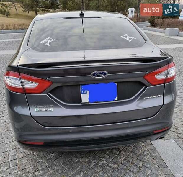 Седан Ford Fusion 2015 в Днепре
