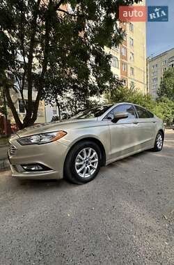 Седан Ford Fusion 2017 в Львові