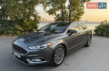 Седан Ford Fusion 2016 в 