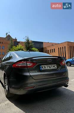 Седан Ford Fusion 2014 в 