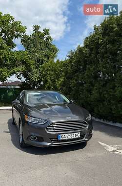 Седан Ford Fusion 2014 в 