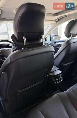 Седан Ford Fusion 2014 в 