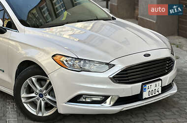 Седан Ford Fusion 2018 в 