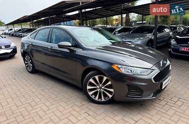 Седан Ford Fusion 2019 в Кривом Роге