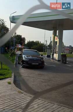 Седан Ford Fusion 2015 в Тернополі