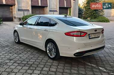 Седан Ford Fusion 2014 в 