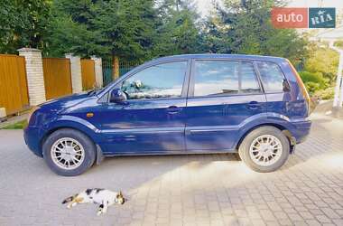 Хэтчбек Ford Fusion 2010 в 