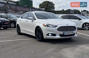Седан Ford Fusion 2013 в 