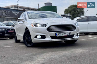 Седан Ford Fusion 2013 в 
