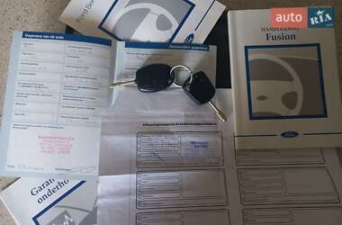 Хетчбек Ford Fusion 2003 в 
