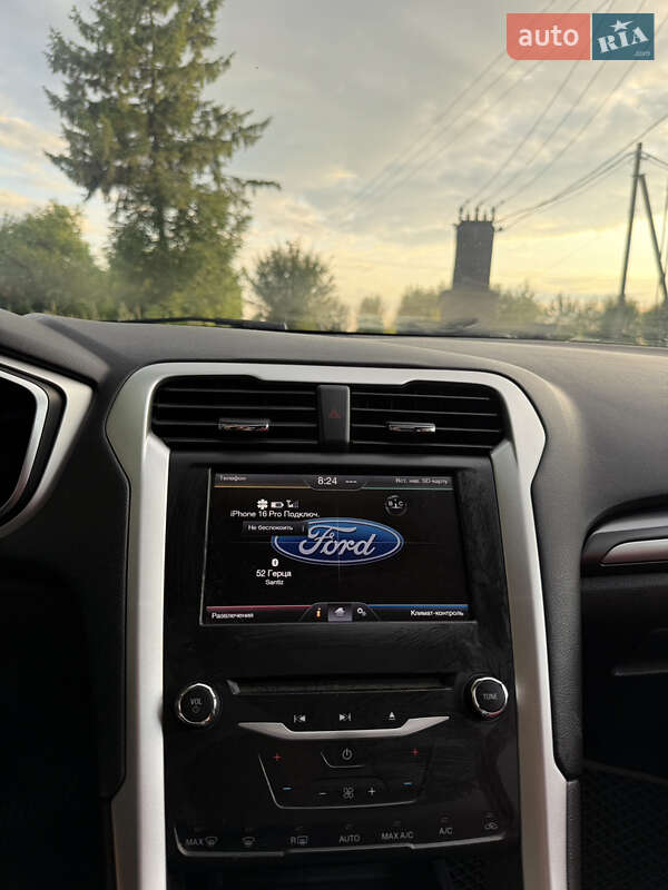 Седан Ford Fusion 2013 в Снятині