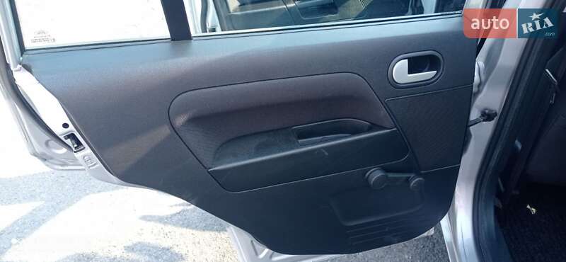 Хэтчбек Ford Fusion 2009 в Виннице