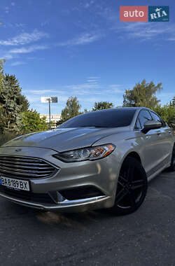 Седан Ford Fusion 2016 в 