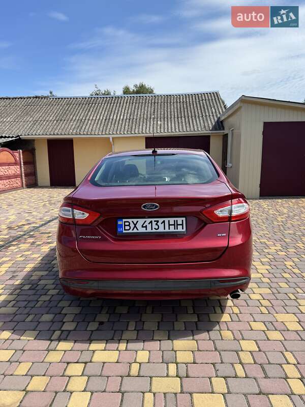 Седан Ford Fusion 2014 в Романове