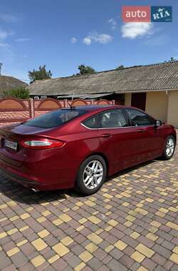 Седан Ford Fusion 2014 в Романове