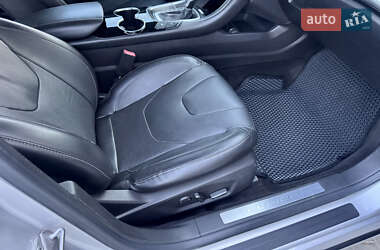 Седан Ford Fusion 2014 в 