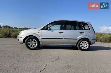 Хэтчбек Ford Fusion 2005 в 