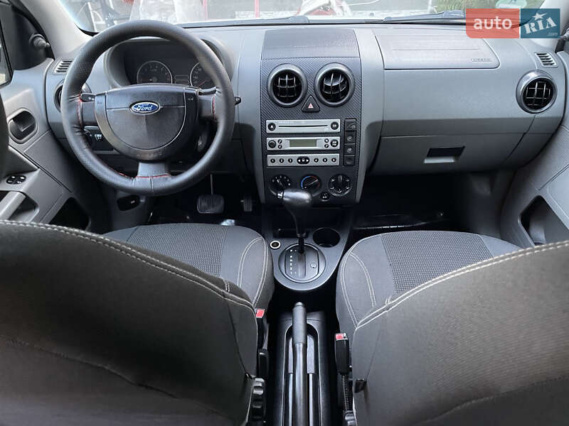 Хэтчбек Ford Fusion 2005 в Шепетовке