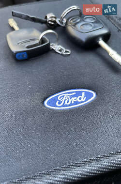 Хэтчбек Ford Fusion 2005 в 