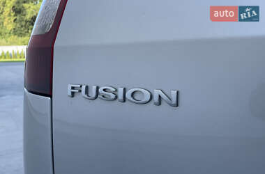 Хэтчбек Ford Fusion 2010 в 
