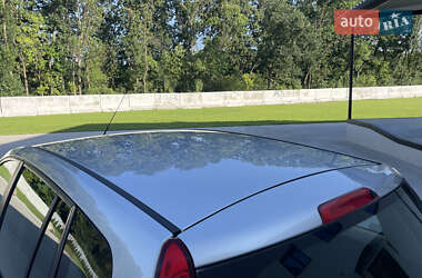 Хэтчбек Ford Fusion 2010 в 