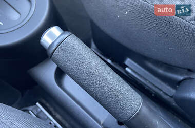 Хэтчбек Ford Fusion 2010 в 
