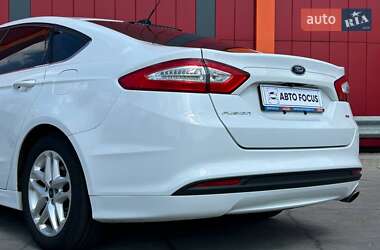 Седан Ford Fusion 2014 в 
