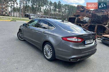 Седан Ford Fusion 2013 в 