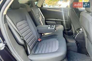 Седан Ford Fusion 2019 в 