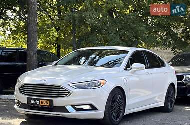 Седан Ford Fusion 2016 в 