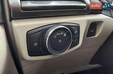 Седан Ford Fusion 2016 в 