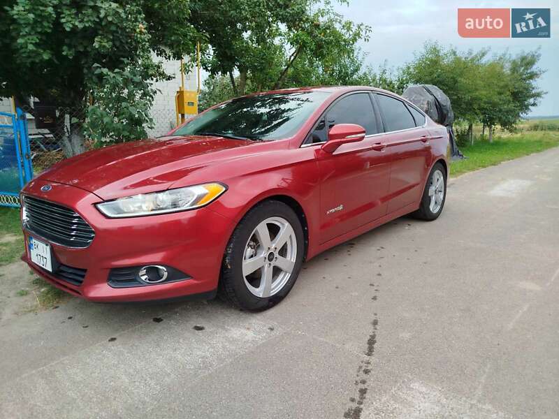 Седан Ford Fusion 2013 в Ровно