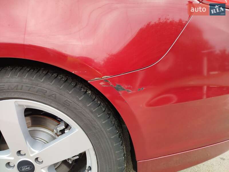 Седан Ford Fusion 2013 в Ровно