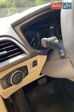 Седан Ford Fusion 2014 в 