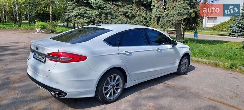 Седан Ford Fusion 2017 в Кременчуге