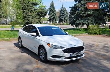 Седан Ford Fusion 2017 в 
