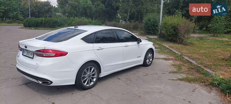 Седан Ford Fusion 2017 в Кременчуге