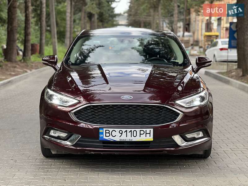 Седан Ford Fusion 2016 в Львове